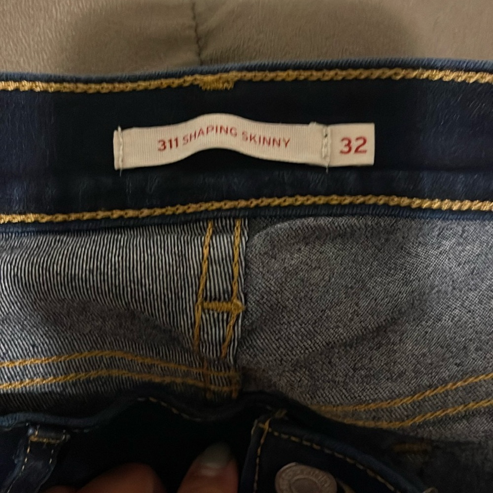 Levis dark blue denim womens jeans